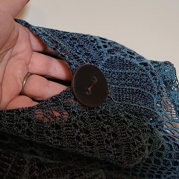 Ladies Turquoise and Black Lace Cover-up Top Large - Picture 4 of 6